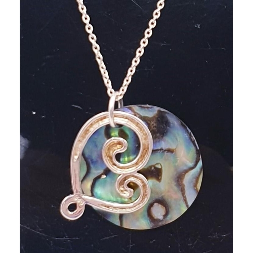 171 - SILVER (925) / ABALONE PENDANT ON A SILVER (925) 44cm NECK CHAIN  (Boxed)