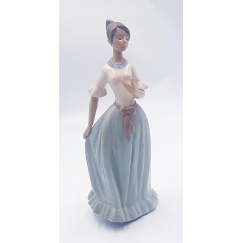 182 - LLADRO (Nao) Large 25.5cm CHARACTER FIGURINE OF A YOUNG LADY