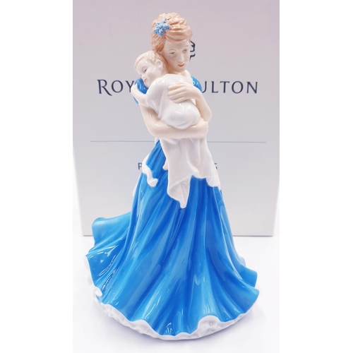 109 - ROYAL DOULTON FIGURINE 'A MOTHERS LOVE' HN 5431 2011 Only Designed By Neil Faulkner FOR THE ANNUAL M... 