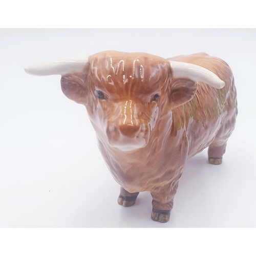 197 - BESWICK Large 12.7cm Model Of A HIGHLAND BULL MODEL No 2008 (Tan/brown Gloss Colourway) 1965-1990 De... 