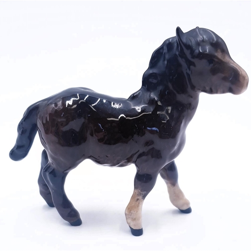 309 - BESWICK 11.9cm MODEL of a Large FOAL, HEAD DOWN. Model No 947 (Brown Gloss Colourway) 1941/89. Desig... 