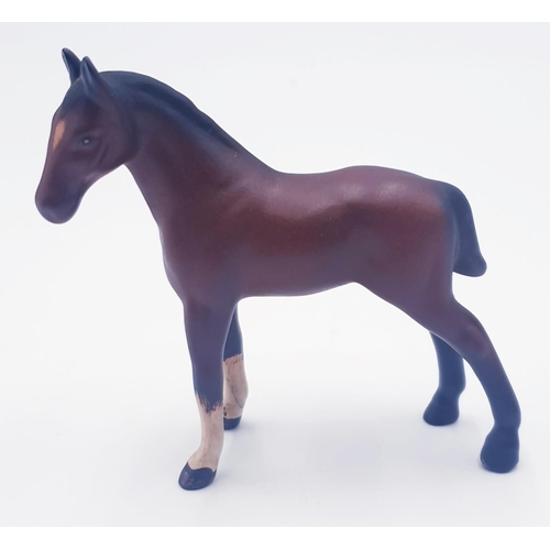 309 - BESWICK 11.9cm MODEL of a Large FOAL, HEAD DOWN. Model No 947 (Brown Gloss Colourway) 1941/89. Desig... 