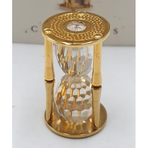 789 - SWAROVSKI CRYSTAL MEMORIES 3cm HOURGLASS (This retired Swarovski Crystal Memories hourglass is part ... 