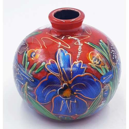 297 - ANITA HARRIS ART POTTERY 10.5cm MARAKESH VASE IN THE BEEBROOK,FLOWERS & BULLRUSH DESIGN  Signed In G... 