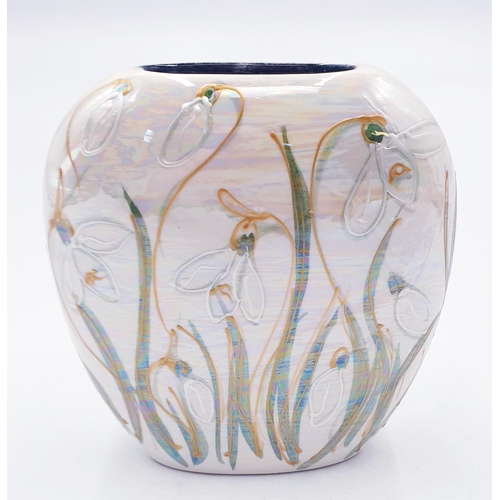 412 - ANITA HARRIS ART POTTERY 12cm WHITE LUSTRE WARE PURSE VASE IN THE SNOWDROP DESIGN (Signed In Gold By... 