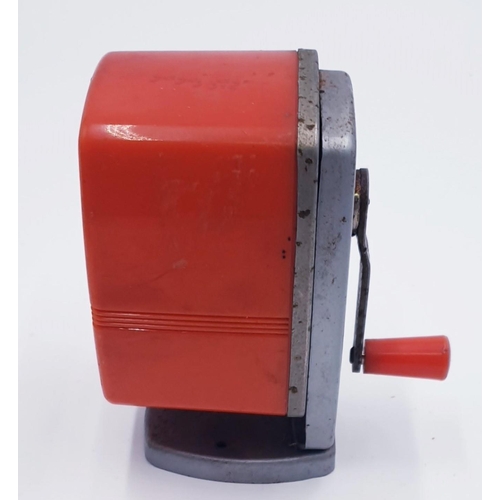 101 - CROWN SCHOOL PENCIL SHARPENER