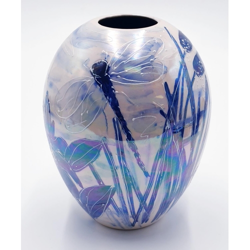 218 - ANITA HARRIS ART POTTERY 15cm BLUE/WHITE LUSTRE WARE DELTA VASE IN THE DRAGONFLY DESIGN (Signed In G... 