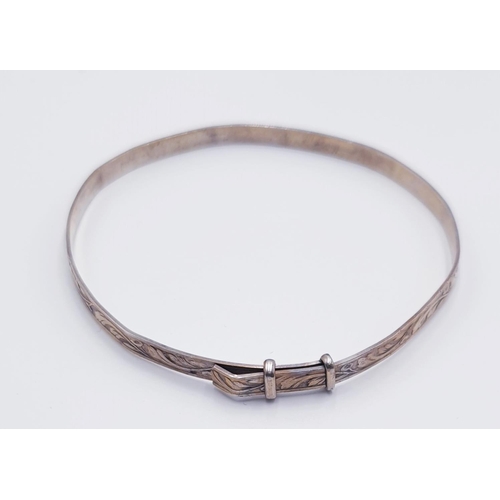 271 - SILVER (Hallmarked) BANGLE