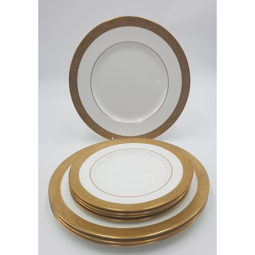 303 - WEDGWOOD CHINA Large 27.5cm Dia DINNER PLATES (4) & 20.5cm Dia SIDE PLATES (4) IN THE ASCOT DESIGN