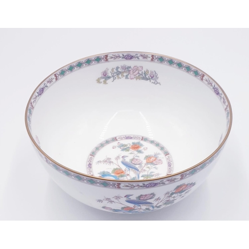 390 - WEDGWOOD CHINA 20cm Dia BOWL IN THE KUTANI CRANE DESIGN