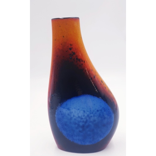 400 - POOLE POTTERY 27cm 