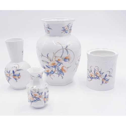 453 - AYNSLEY CHINA ITEMS (4) IN THE JUST ORCHIDS DESIGN