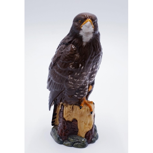 55 - ROYAL DOULTON 16.5cm WHISKY FLASK MODELLED AS A BUZZARD  (Dark Brown / Grey Gloss Colourway) (Issued... 