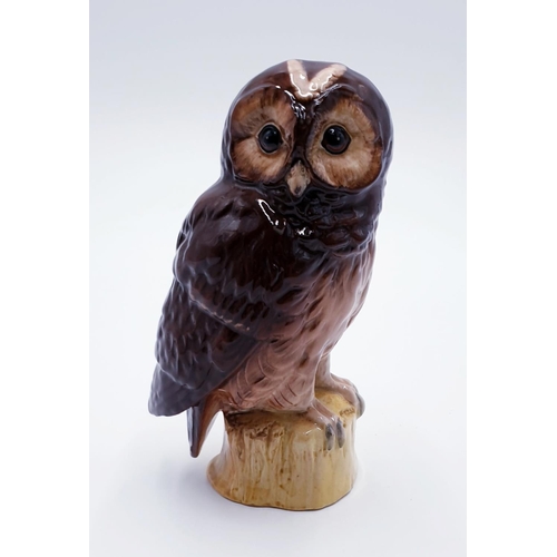 56 - ROYAL DOULTON 15.9cm WHISKY FLASK MODELLED AS A TAWNY OWL  (Brown Gloss Colourway) (Issued 1987) Des... 