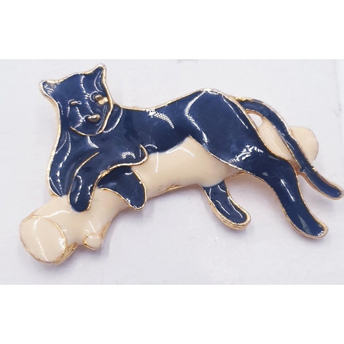 88 - ENAMEL BROOCH FASHIONED AS A PANTHER