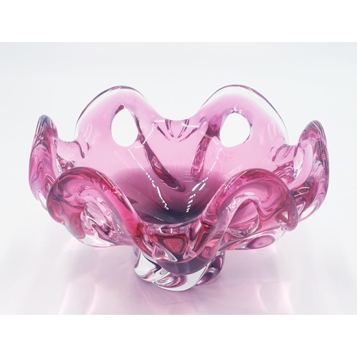 559 - MURANO GLASS 18cm Dia GLASS BOWL