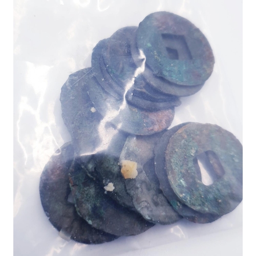 585 - BRONZE AGE And CHINESE COINAGE (Qty Of)