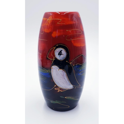 724 - ANITA HARRIS ART POTTERY 17cm 