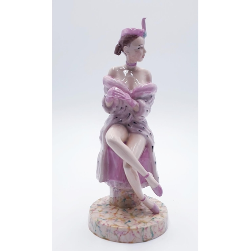 747 - PEGGY DAVIES STUDIO'S 26cm FIGURINE 