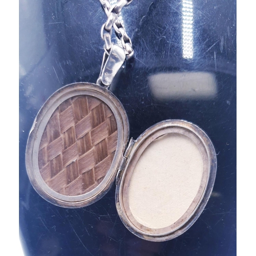 879 - SOLID SILVER VICTORIAN Large LOCKET (With Woven Hair Inside) ON A 44 cm NECK CHAIN (Boxed)