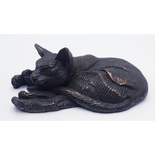 925 - WYLDER CATZ 18cm STYLISED MODEL OF A CAT 'LA-ZEE'