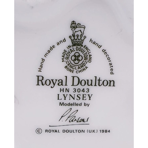 965 - ROYAL DOULTON 12cm FIGURINE 