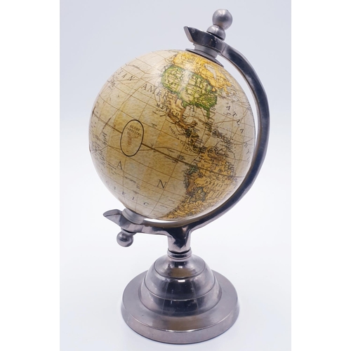 810 - WORLD 25cm  GLOBE ON STAND