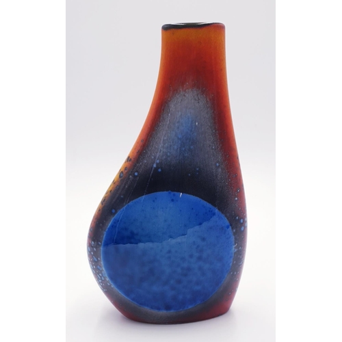 820 - POOLE POTTERY Large 27cm FLASK VASE IN THE FLARE DESIGN