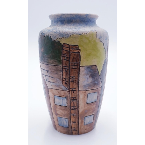 831 - BURSLEM POTTERY 13.5cm 