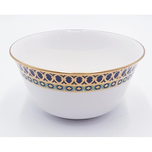 935 - ROYAL CROWN DERBY CHINA _____cm Dia BOWL IN THE YERONESE DESIGN