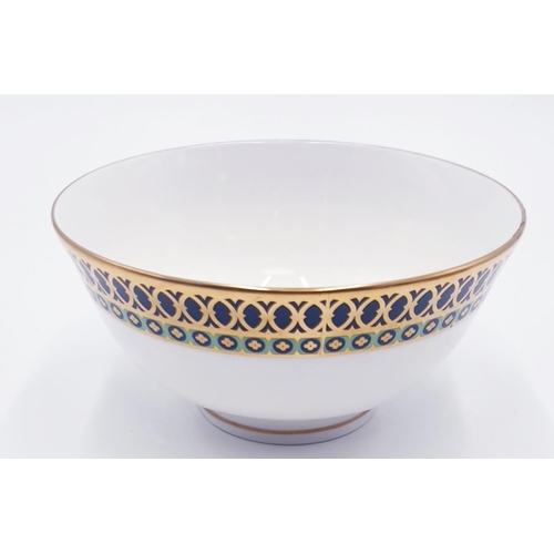 935A - ROYAL CROWN DERBY CHINA _____cm Dia BOWL IN THE YERONESE DESIGN