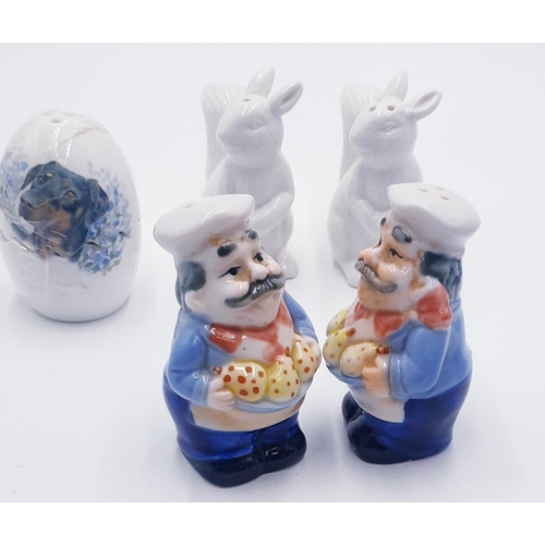 960 - SALT And PEPPER SETS (3)