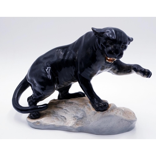 908 - BESWICK Large 21.6cm MODEL OF A PUMA ON ROCK (Style One) Model No 1702 (Black Gloss Colourway) 1960/... 