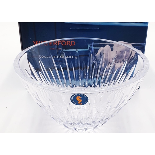 975A - WATERFORD CRYSTAL 15cm Dia BOWL IN THE ARDEN MARA DESIGN. (As New,Unused,Original Box)
(Contemporary... 