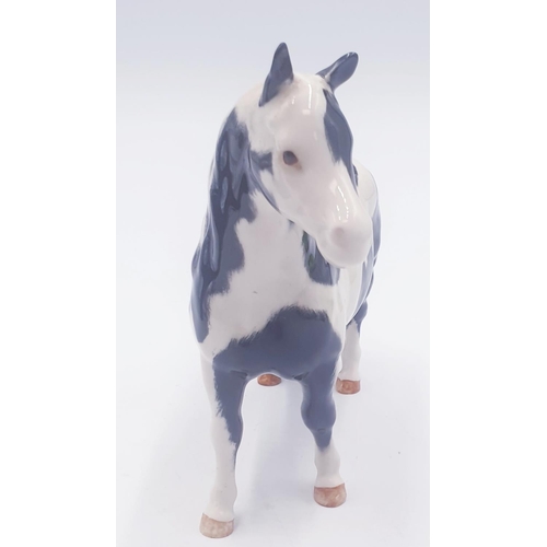 627 - BESWICK MODEL OF A PINTO PONY (Piebald-- Gloss Black/White Colourway) Model No 1373 1972-Unknown Des... 