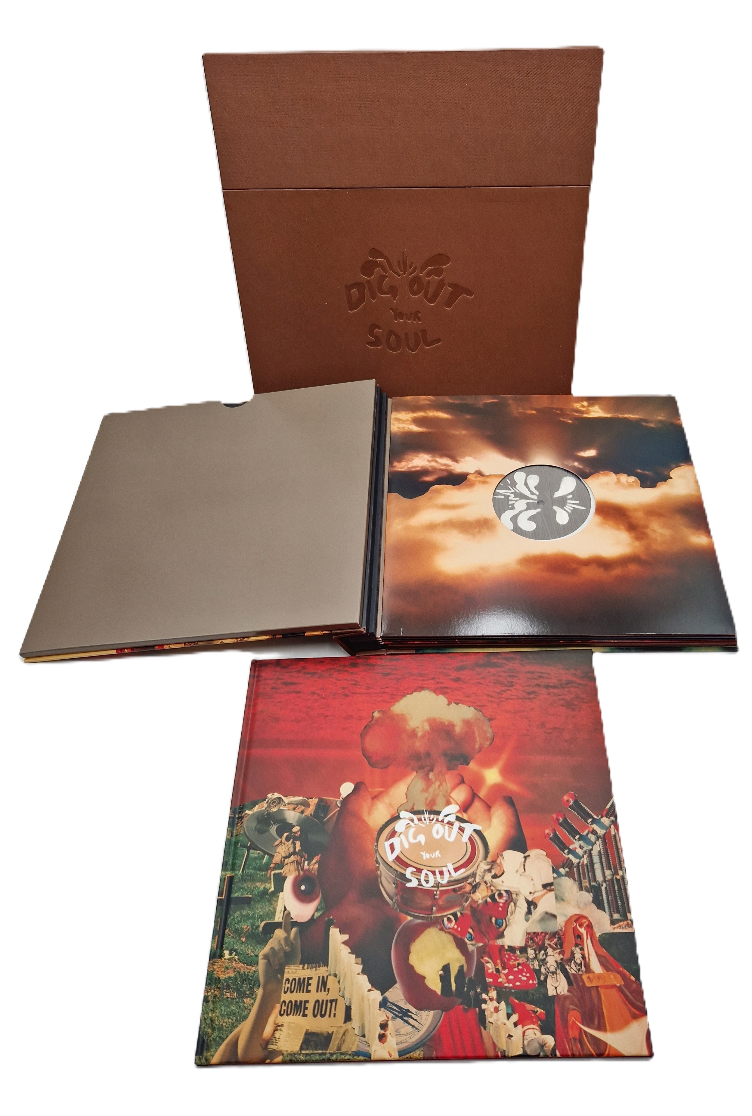 ★OASIS★Dig Out Your Soul ★限定BOXセット Amazon.co.jp: Dig Out Your Soul (Super Deluxe 2 CD/DVD/4