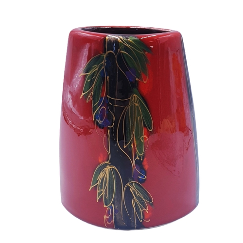 606 - ANITA HARRIS ART POTTERY 16cm VASE 