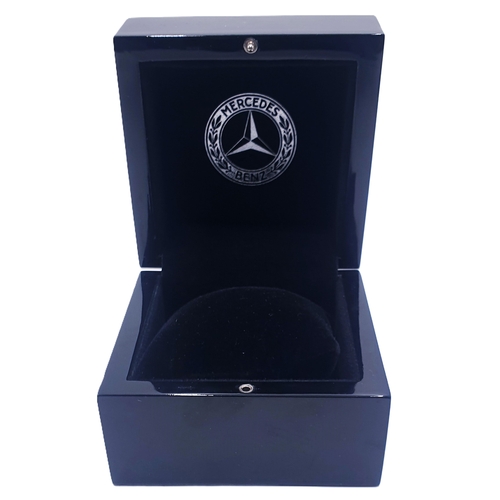 696 - MERCEDES  BENZ WATCH BOX