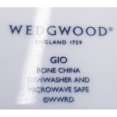 757 - WEDGWOOD 32.5cm x 16cm RECTANGULAR TRAY IN THE GIO DESIGN (Original Box)