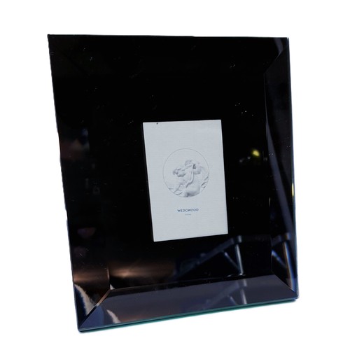 657 - WEDGWOOD MIRROR 20cm x 17cm  PHOTO FRAME (Boxed)