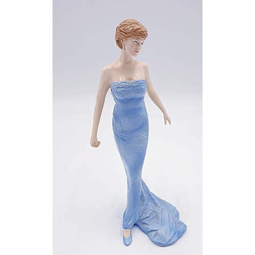 580 - ROYAL DOULTON Large 22.2cm FIGURINE 