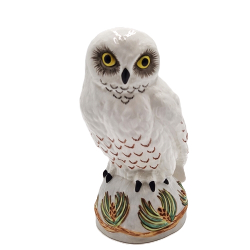 191 - CROWN STAFFORDSHIRE CHINA 19cm MODEL OF A SNOWY OWL By Linley Adams (Hairline On Base)