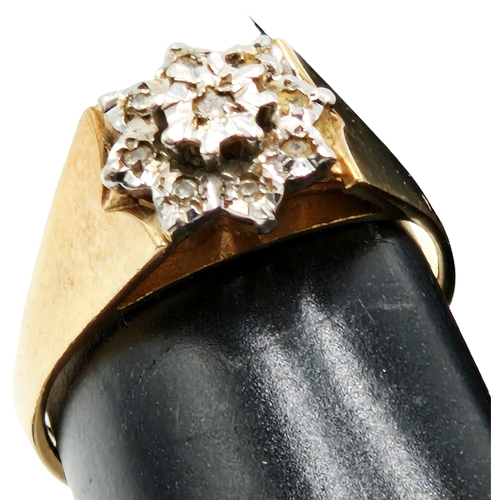 267 - 9ct GOLD / DIAMOND CHIP STONE SET LADIES RING (Size P , Total Weight 3.9 Grams)