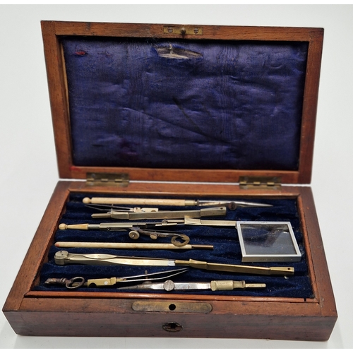 286 - CARTOGRAPHERS ARCHETECTS BOX With TOOLS (Old) (Lift Up Top Layer With Space)