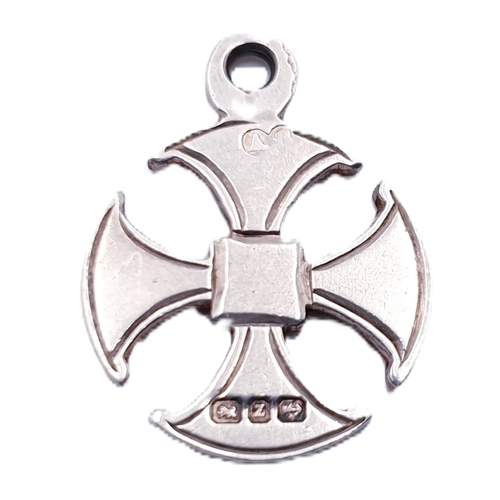 517 - SILVER (Hallmarked) CELTIC CROSS PENDANT