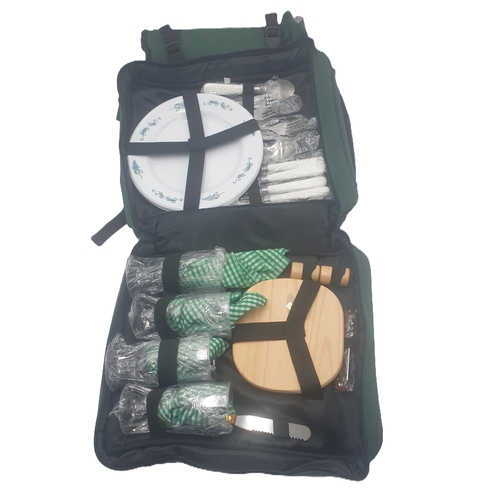 552 - BACKPACK PICNIC SET