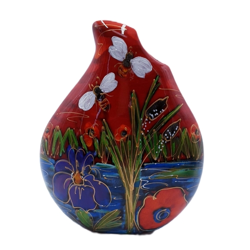 718 - ANITA HARRIS ART POTTERY Large 22cm TEARDROP VASE IN THE BEEBROOK DESIGN (Signed In Gold By Anita Ha... 