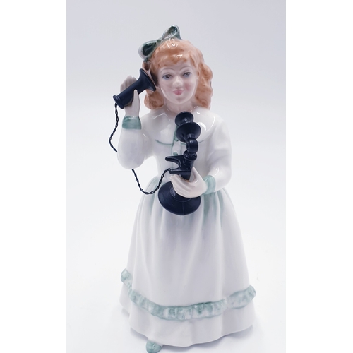 117 - ROYAL DOULTON 14.6cm CHARACTER FIGURINE 