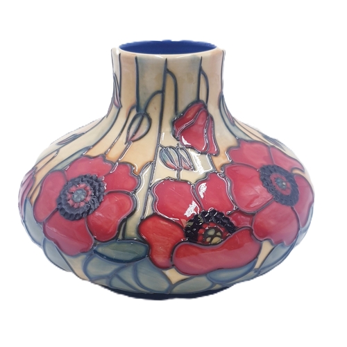 206 - OLD TUPTON WARE TUBELINED Large 15cm SQUAT VASE IN THE YELLOW POPPY DESIGN (Product Code 1683) (As N... 