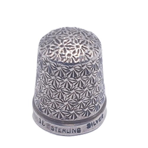 641 - SOLID SILVER (Hallmarked) THIMBLE